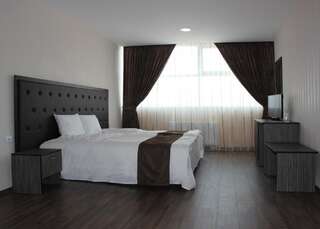 Отель Family Hotel Silistra Силистра-0